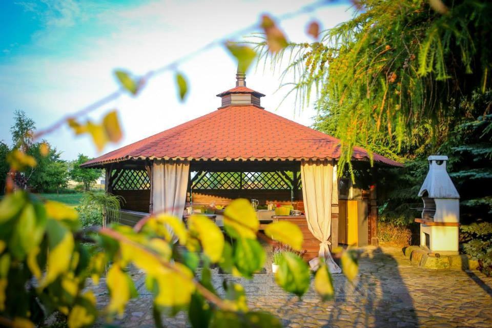 Ranczo Daniela Hostel Pobiedziska Ngoại thất bức ảnh