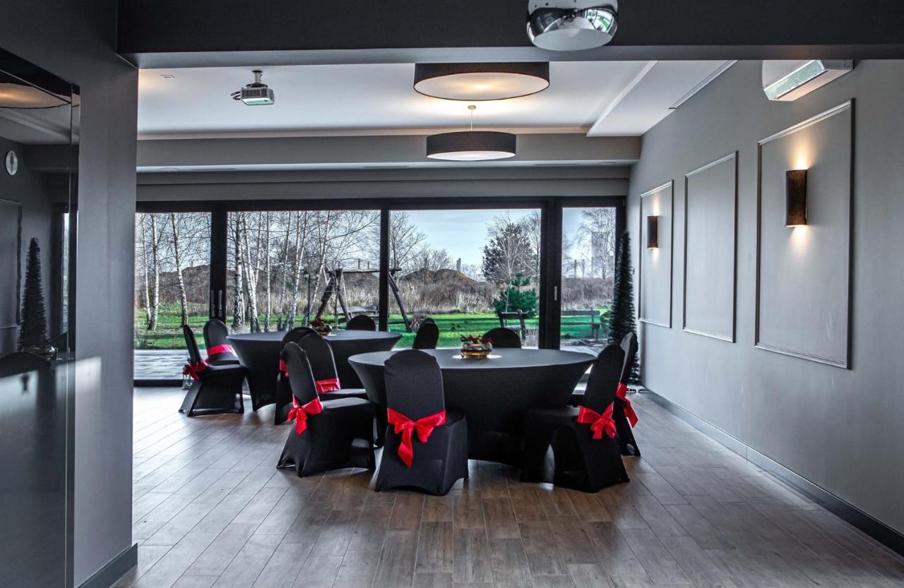 Ranczo Daniela Hostel Pobiedziska Ngoại thất bức ảnh